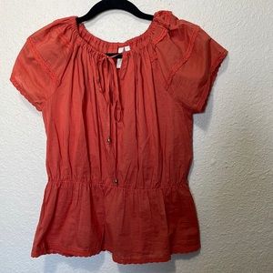 Fossil Women’s Orange Peasant Lightweight Blouse. New Condition. Size L.